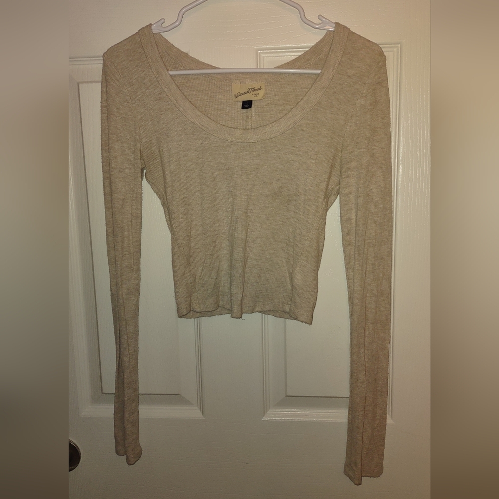 Long sleeve crop top